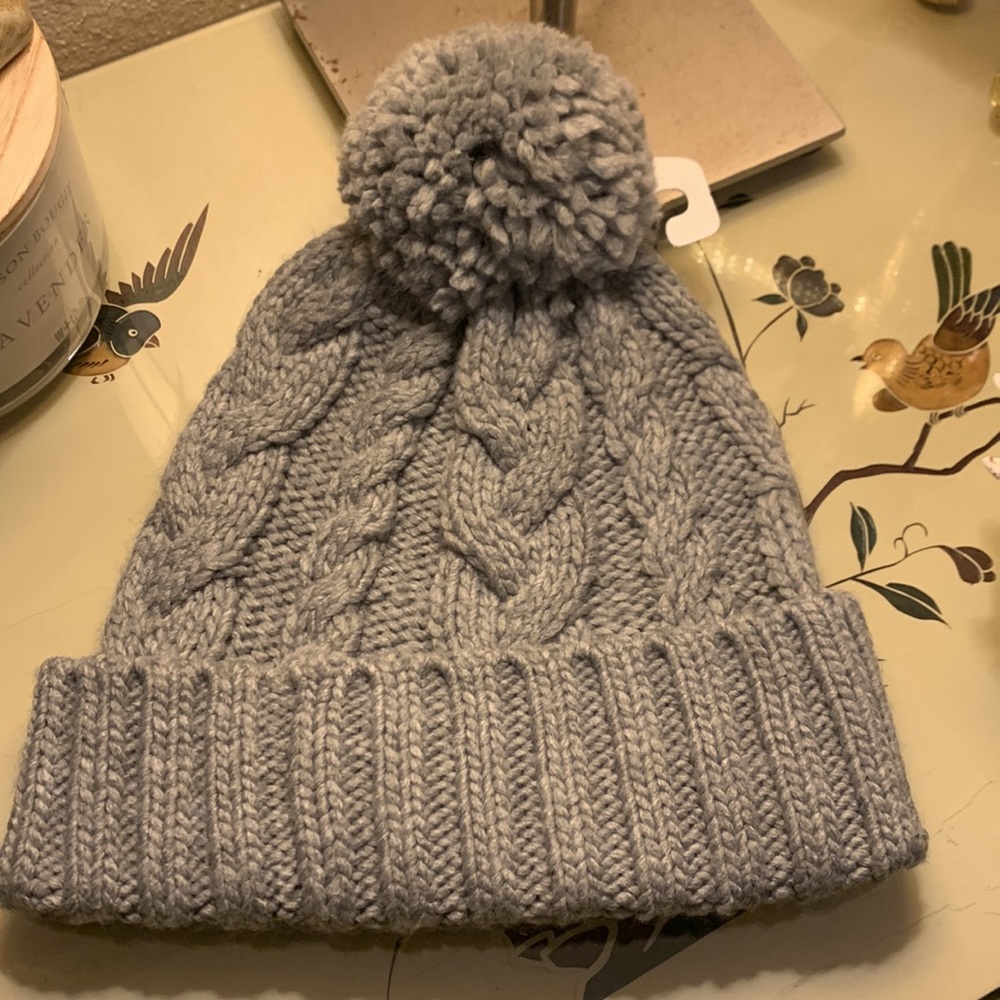 ⚜️MICHAEL KORS® POM BEANIE NWT⚜️